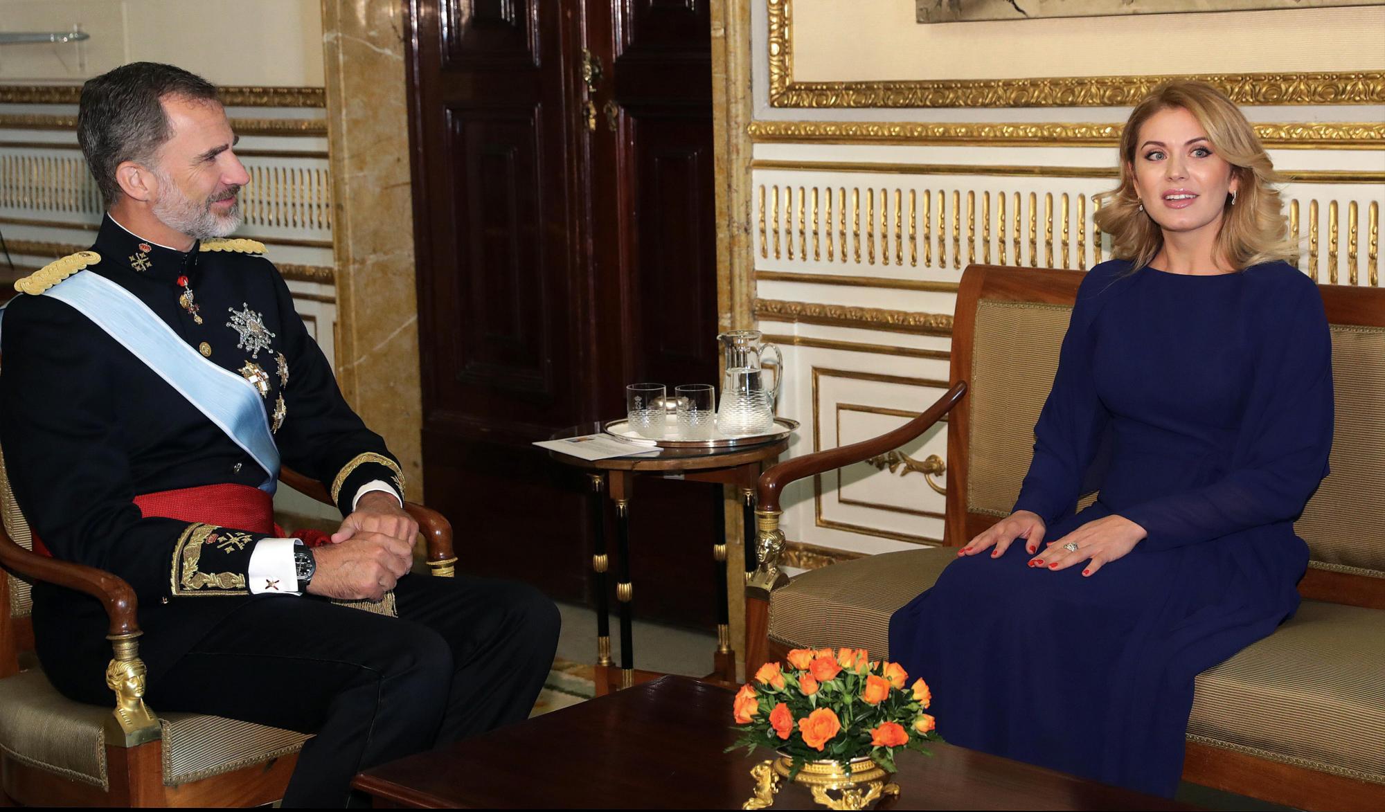 Rey Felipe VI recibe cartas credenciales del embajador de República