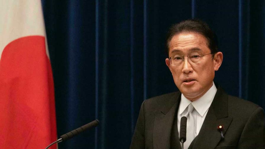 Líder japonés dice que aun no ve fantasmas en residencia encantada