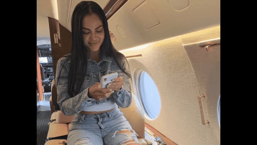 Natti Natasha tras accidente aéreo: “Hoy yo volaba en ese avión con mi familia hacia Miami” Natti Natasha tras accidente aéreo: “Hoy yo volaba en ese avión con mi familia hacia Miami”