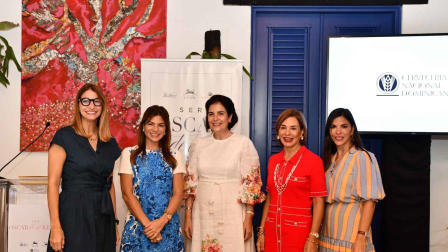 Presentan la publicación “Ser Oscar de la Renta”