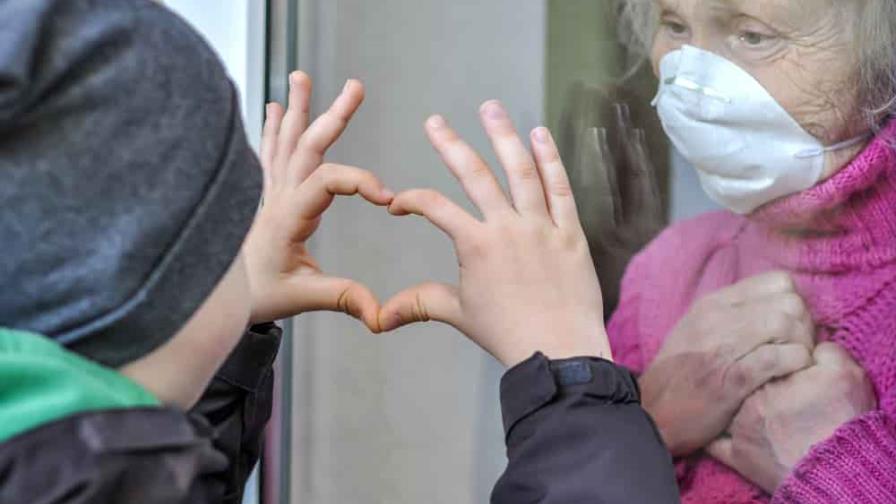 Récord de más de 88 mil nuevos casos de COVID-19 en 24 horas en el Reino Unido
