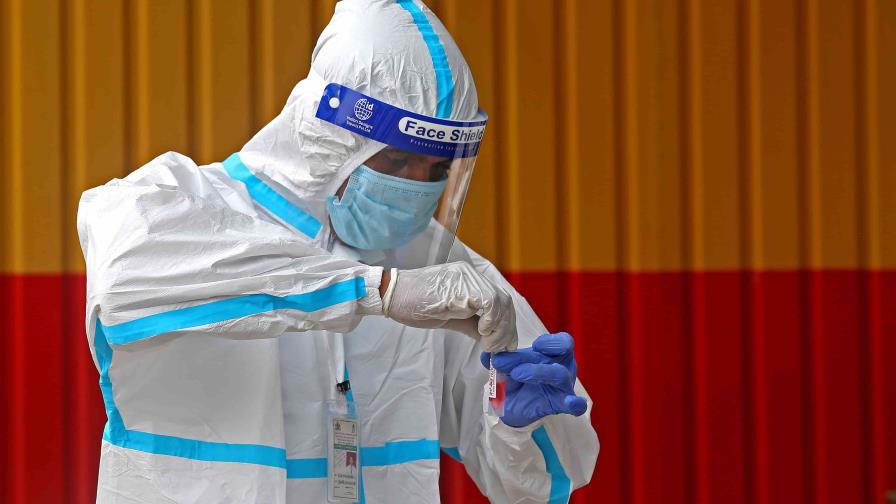 La India confirma más de 100 casos de ómicron y alerta a la población La India confirma más de 100 casos de ómicron y alerta a la población