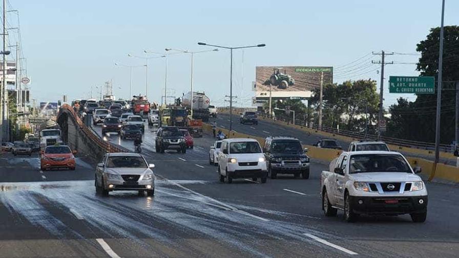 Obras Públicas cerrará este fin de semana carril del elevado de la autopista Duarte