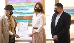 Orlando Menicucci recibe Premio Nacional de Artes Visuales 2021