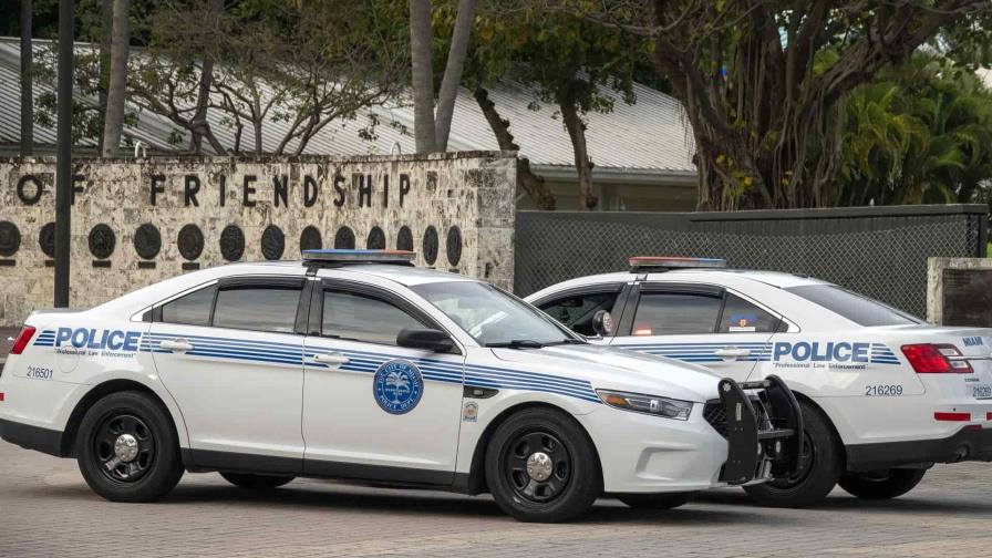 Escuelas de Florida con fuerte presencia policial tras amenazas en TikTok