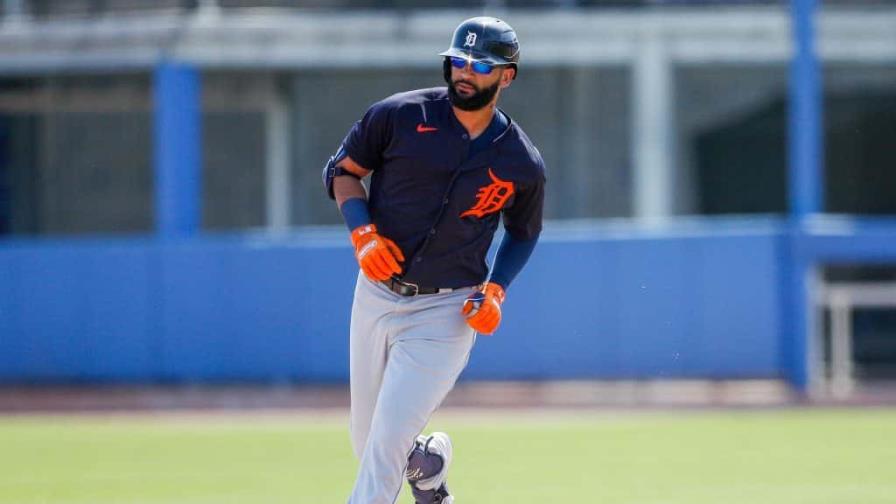 Nomar Mazara firma con los Padres un pacto de ligas menores