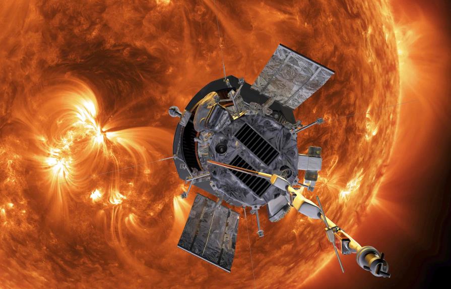 Sonda espacial de la NASA toca el sol por primera vez