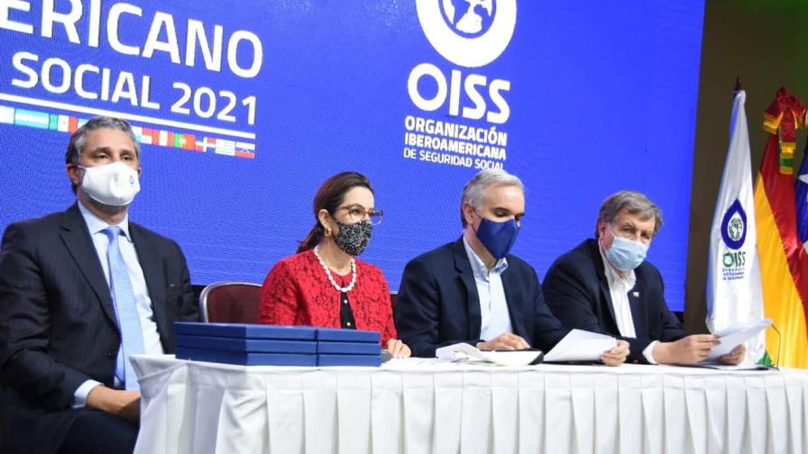 Propone pacto social para potenciar servicios de salud y empleos