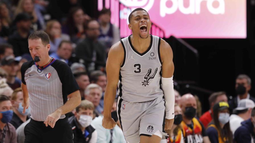 Spurs superan a Jazz y le cortan racha de ocho triunfos