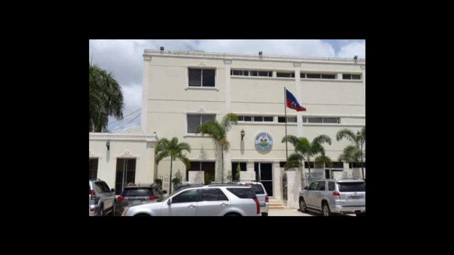 Embajada de Haití en RD: empleados detenidos trabajan en documentación de haitianos 