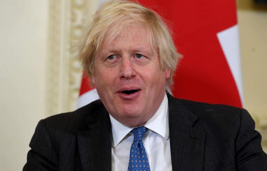 Negociador británico del Brexit deja el gobierno y agrava situación de Boris Johnson