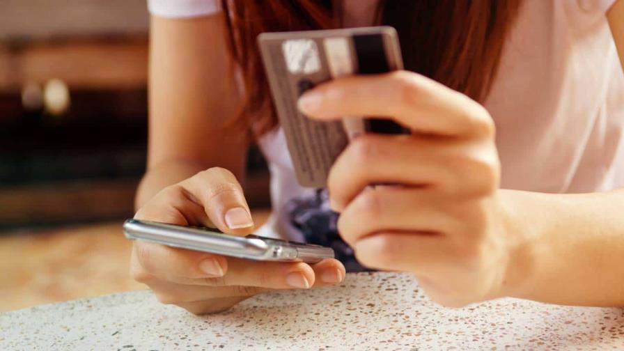 Policía detalla las formas usadas para estafar por redes sociales en estos días Policía detalla las formas usadas para estafar por redes sociales en estos días