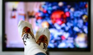 Descubre cómo puedes ganar 2,000 dólares solo viendo 12 películas navideñas