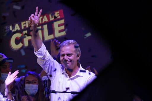 Chile se decide hoy entre el izquierdista Gabriel Boric y el ultraderechista José Antonio Kast