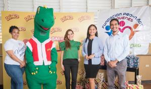 Galletas Dino comparte la alegría de la Navidad