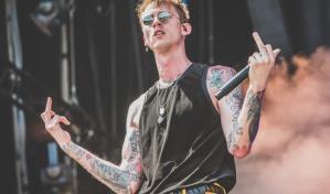 Machine Gun Kelly desvela detalles de su salud mental