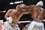 Un brutal derechazo de Jake Paul apagó la luz de Tyron Woodley