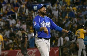 César Valdez fue electo Jugador Más Valioso y Lanzador del Año