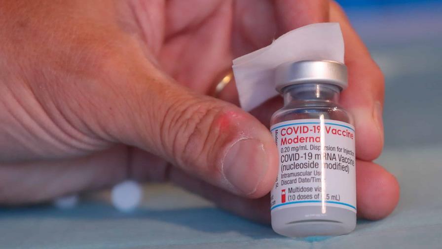 Moderna trabajará desde enero en una adaptación de su vacuna para ómicron Moderna trabajará desde enero en una adaptación de su vacuna para ómicron