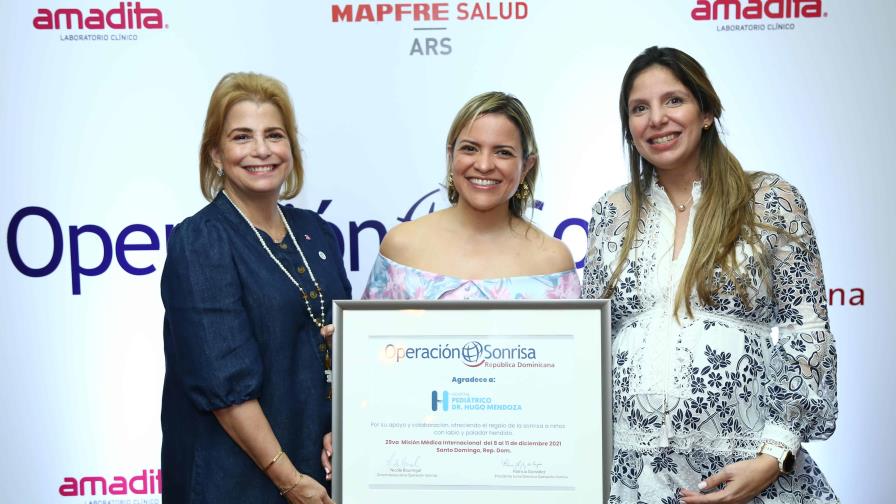 Amadita y Mapfre ofrecen cena a voluntarios de Operación Sonrisa Amadita y Mapfre ofrecen cena a voluntarios de Operación Sonrisa