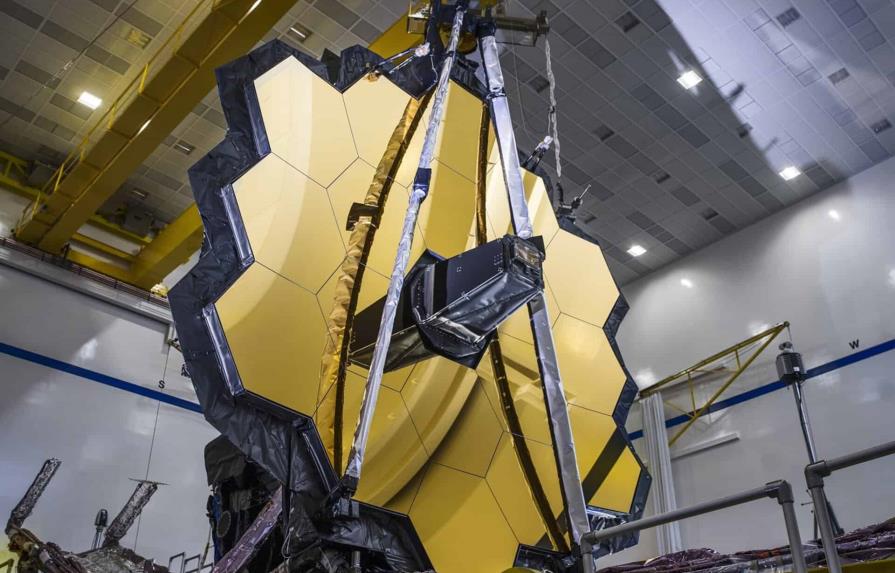 Lanzamiento del telescopio James Webb es aplazado de nuevo, por mal clima