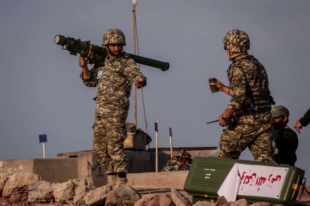 Imágenes difundida por los Guardianes de la Revolución Islámica de los ejercicios militares.