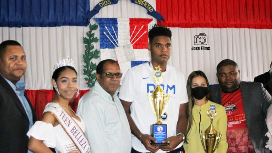 Premian Atleta del Año en San Francisco de Macorís