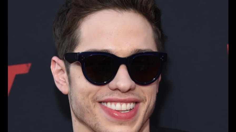 Pete Davidson bromea junto a un importante músico