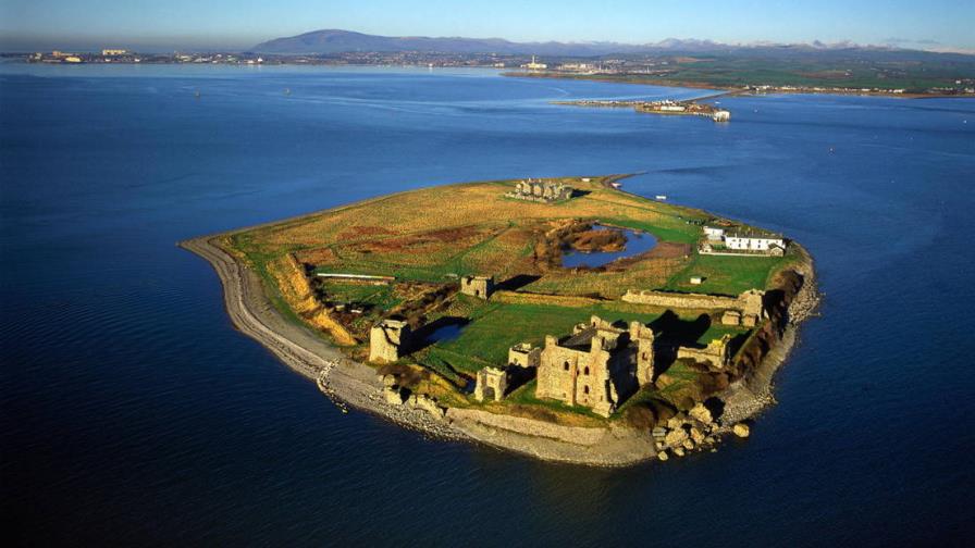 Buscan persona que asuma puesto de rey o reina de una isla de Inglaterra