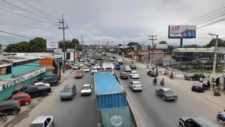 Prolongados congestionamientos por salidas de viajeros de la ciudad Prolongados congestionamientos por salidas de viajeros de la ciudad