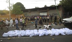 Guatemala recibe los restos de 19 migrantes fallecidos en accidente en México