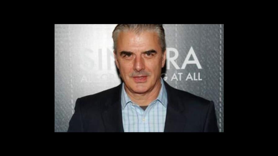 Una quinta mujer acusa al actor Chris Noth de abuso sexual