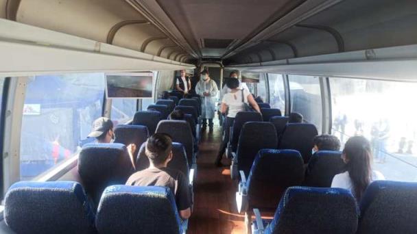 Vuelven a Guatemala 10 menores de edad sobrevivientes al accidente en Chiapas