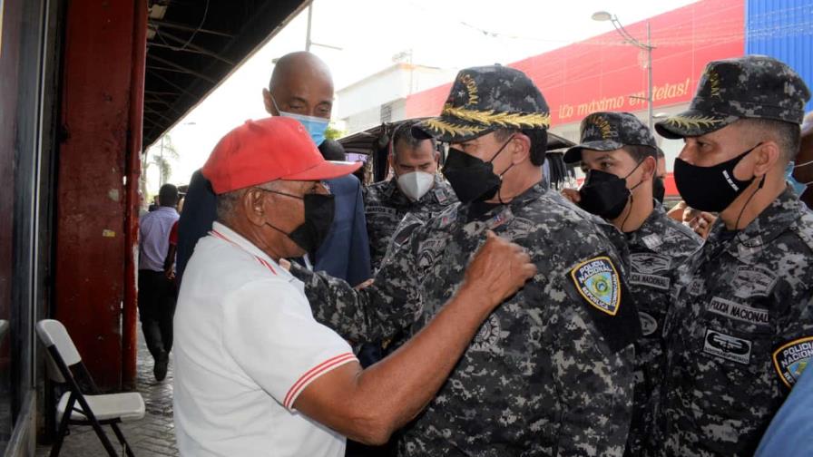 Director PN felicita comportamiento ciudadanía en Nochebuena y Navidad Director PN felicita comportamiento ciudadanía en Nochebuena y Navidad