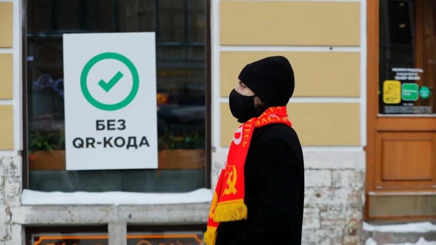 Rusia registra menos de 24,000 casos por primera vez en más de dos meses Rusia registra menos de 24,000 casos por primera vez en más de dos meses