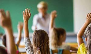 Las escuelas de Perú volverán a abrir en marzo de 2022 tras dos años cerradas