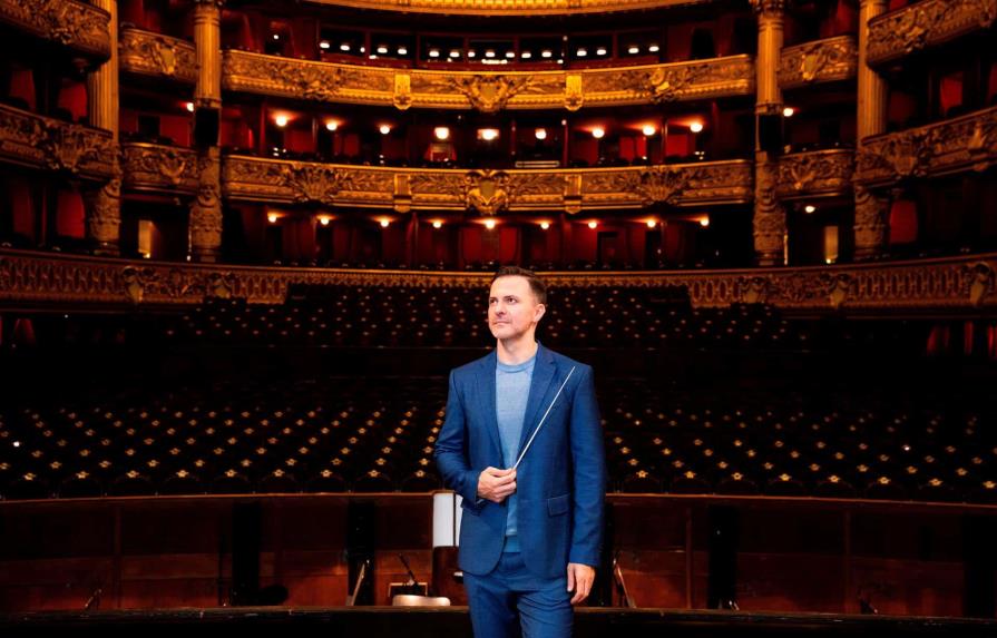 Iñaki Encina se pone al frente de la orquesta de la Ópera de París