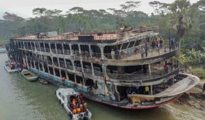 Arrestan al dueño del barco incendiado en Bangladesh que causó 41 muertos