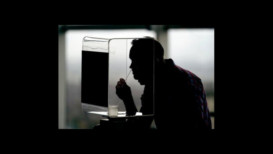 Fauci recomienda vacuna obligatoria para viajes nacionales Fauci recomienda vacuna obligatoria para viajes nacionales