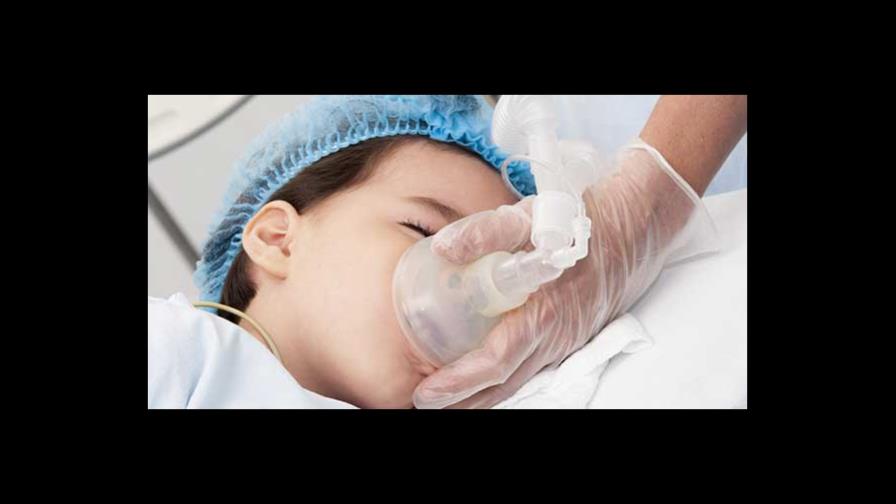 Hospitalización de niños por COVID-19 se cuadruplica en Nueva York