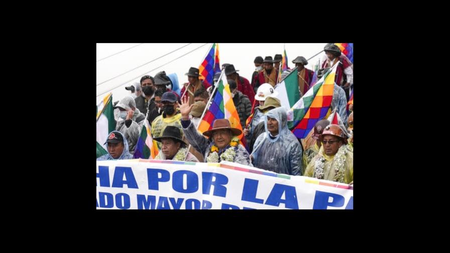 Vacuna del COVID pone en apuros al vicepresidente de Bolivia