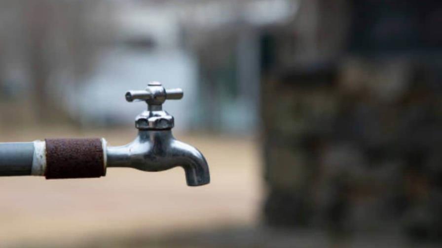 Residentes de sector de El Seibo denuncian llevan un mes sin agua potable