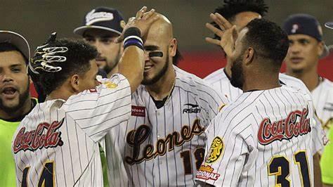 Leones y Caribes logran victorias en Liga Venezolana de Béisbol Profesional