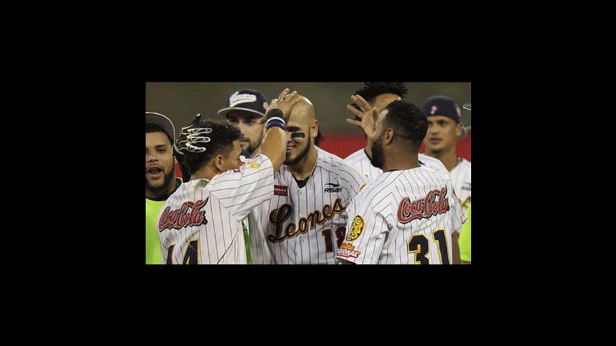 Leones y Caribes logran victorias en Liga Venezolana de Béisbol Profesional