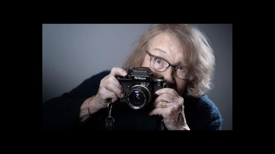 Muere Sabine Weiss, última representante de la fotografía humanista francesa Muere Sabine Weiss, última representante de la fotografía humanista francesa