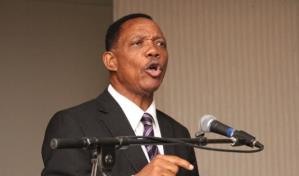 Heriberto Morrison recibirá premio internacional Abelardo Raidi