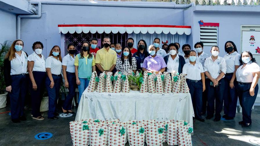 Chevrolet y Santo Domingo Motors llevan alegría a niños en Navidad