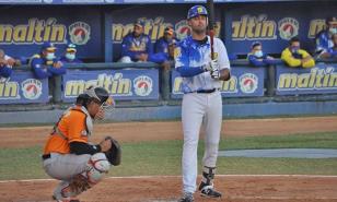 Leonardo Reginatto en oportuno bateo en triunfo de Magallanes