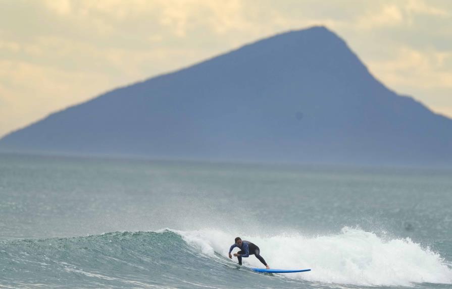 A la sombra de la selva, florece capital de surfeo brasileño