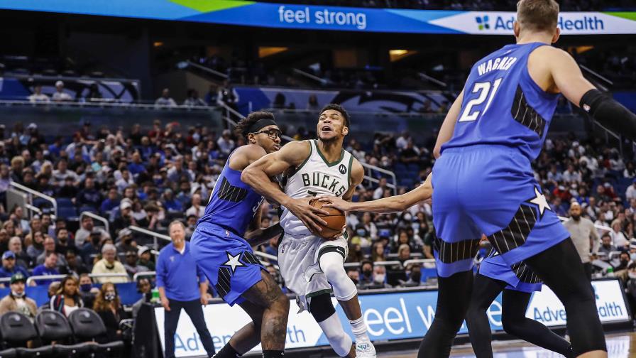 Bucks completan barrida sobre Magic; Antetokounmpo anotó 33 puntos